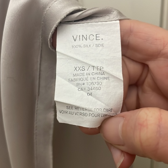 100% silk Vince Hi low tank - Picture 5 of 7